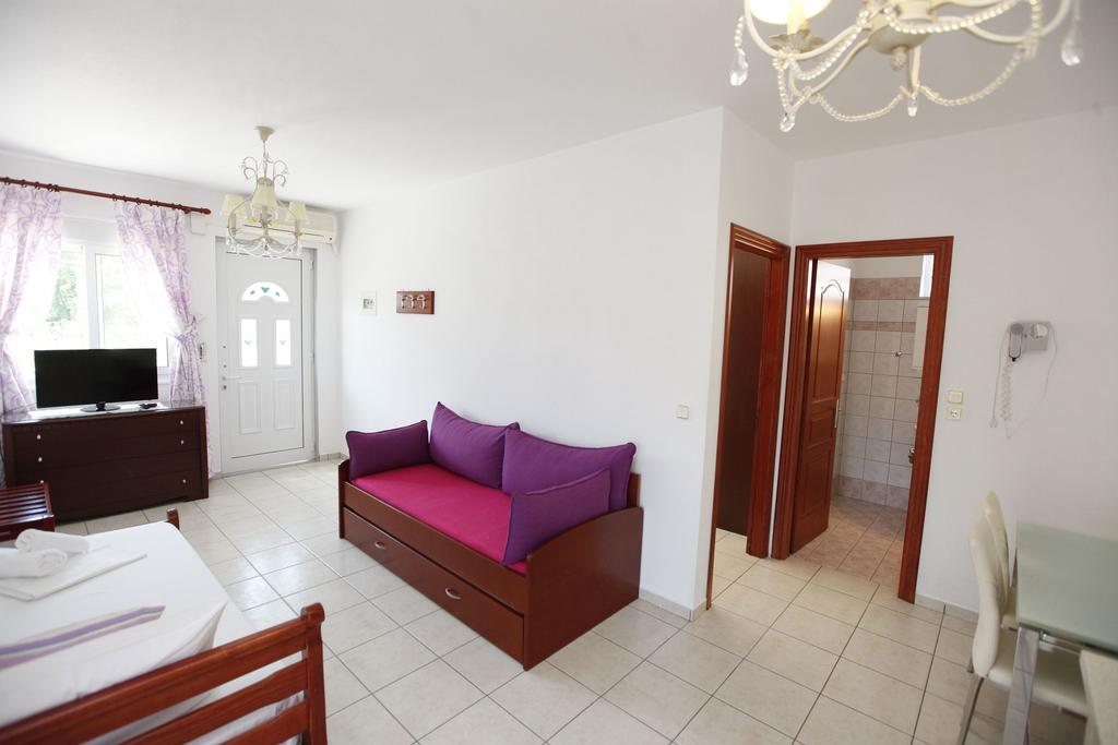 כריסי אמודיה Nereids Apartments And Studios מראה חיצוני תמונה