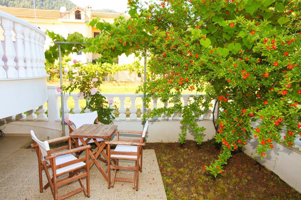 כריסי אמודיה Nereids Apartments And Studios מראה חיצוני תמונה