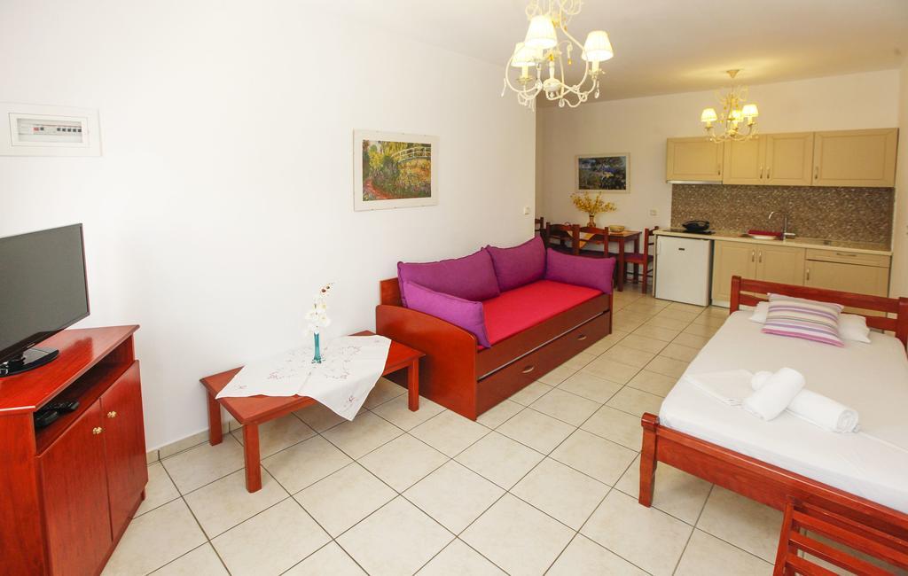 כריסי אמודיה Nereids Apartments And Studios מראה חיצוני תמונה